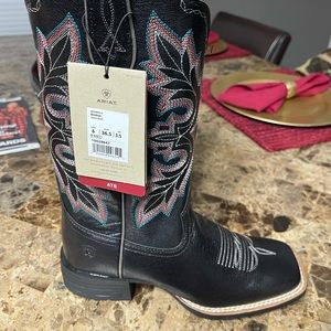 Women’s Ariat black boots, new with tags